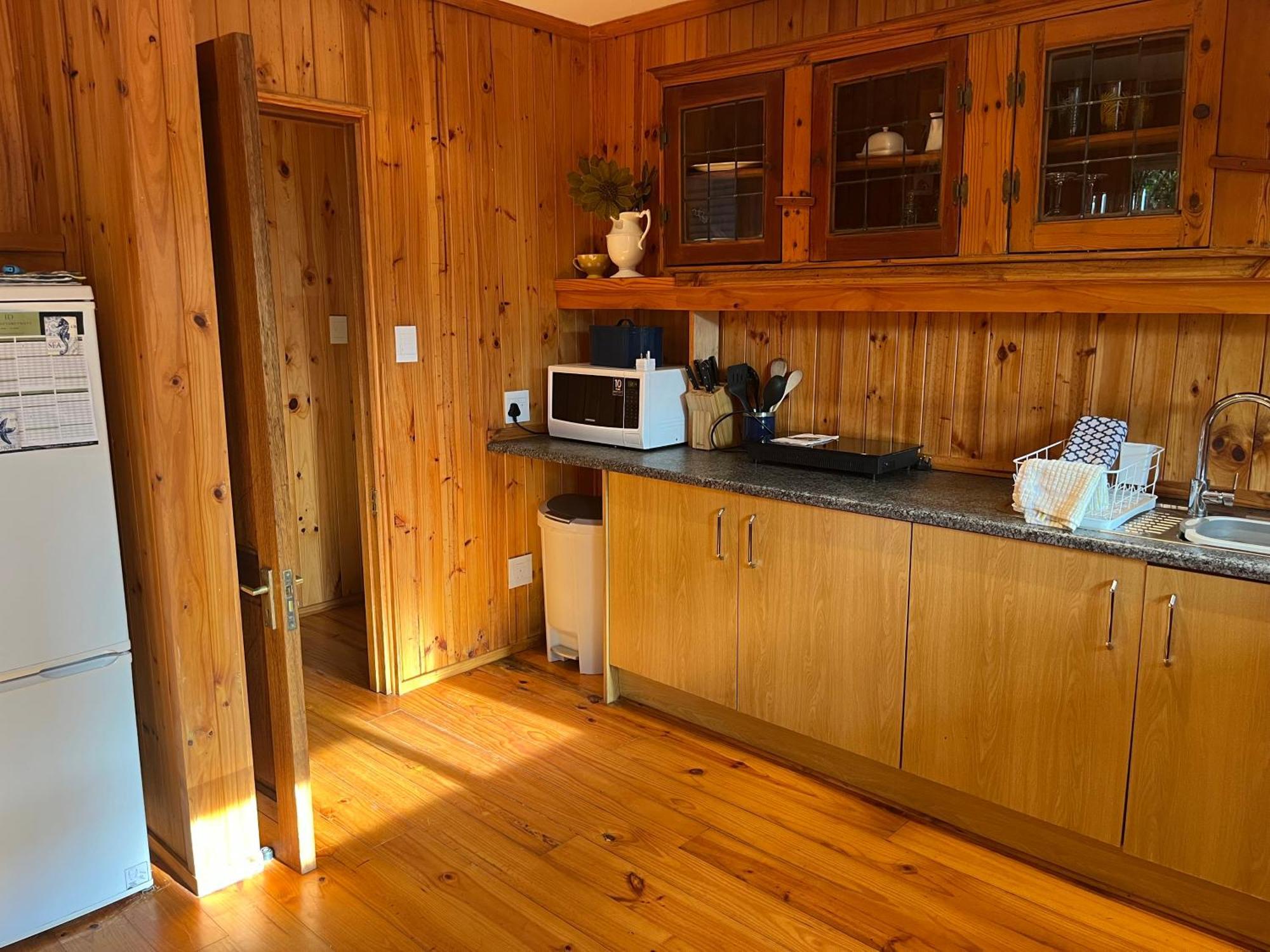 Peaceful Guest Suite With Balcony Views And Garden Setting เบรนตัน-ออน-ซี ภายนอก รูปภาพ